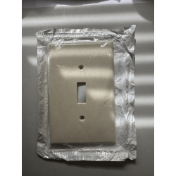 Leviton 1-Gang Ivory Toggle Plastic Standard Wall Plate (1-Pack) 86001-I
